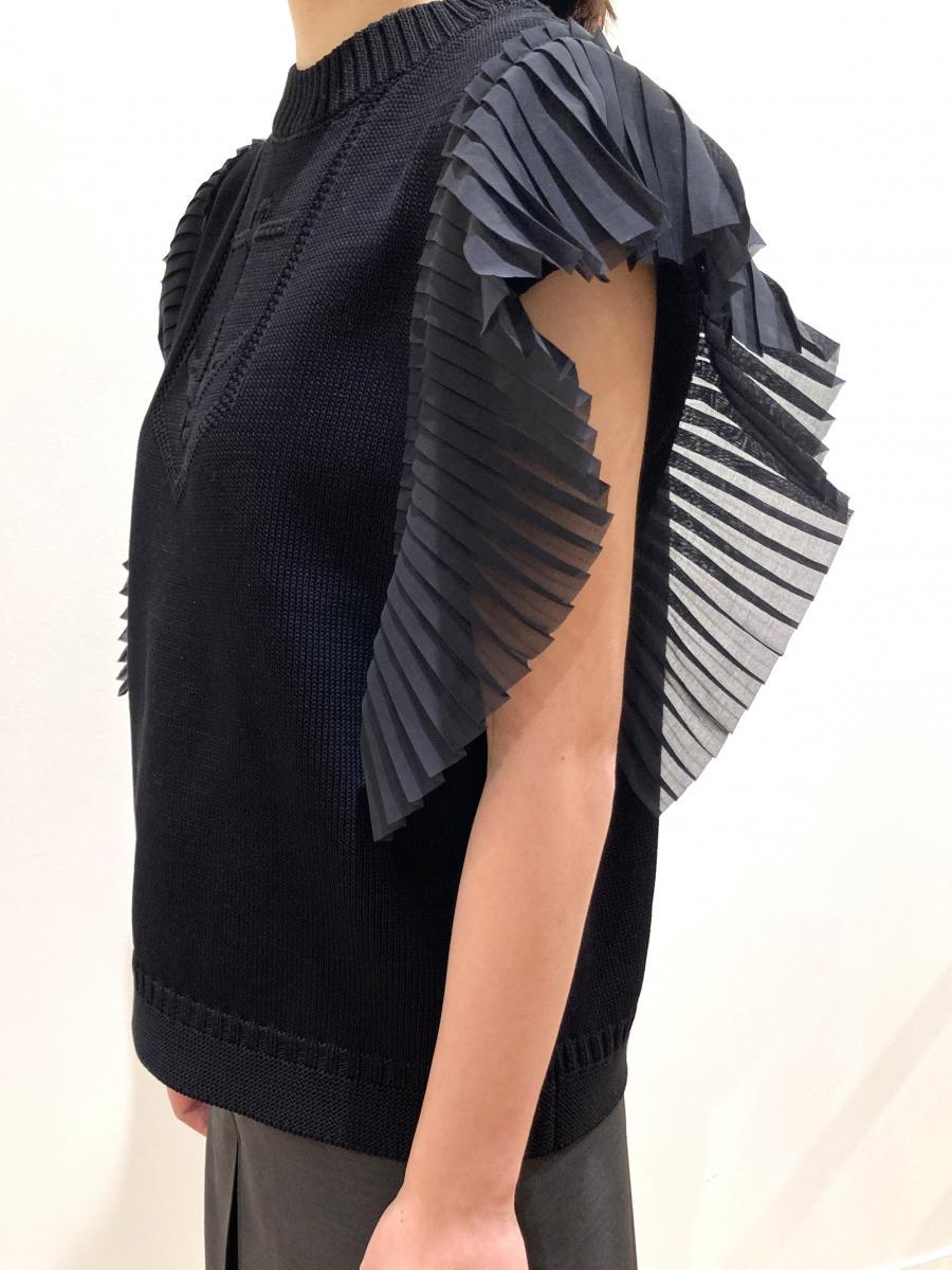 HYKE（ハイク）／ SLEEVELESS PLEATED GUERNSEY KNIT（11424）