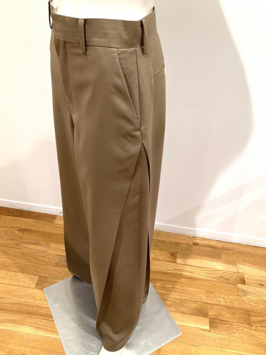 HYKE（ハイク）／WOOL SIDE TUCK PANTS（13378）