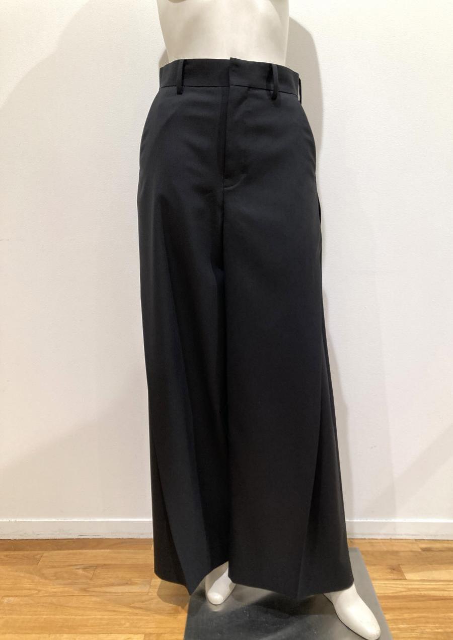 HYKE（ハイク）／WOOL SIDE TUCK PANTS（13378）