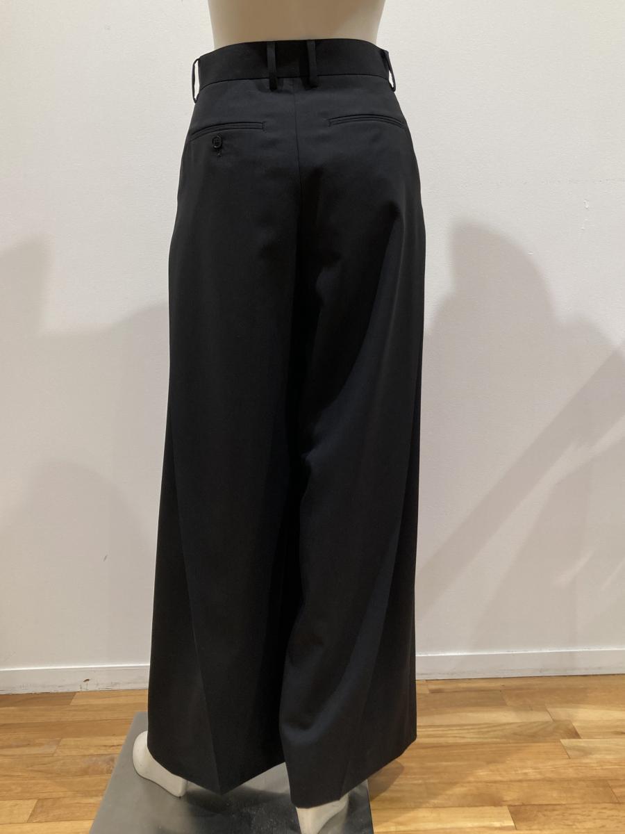 HYKE（ハイク）／WOOL SIDE TUCK PANTS（13378）