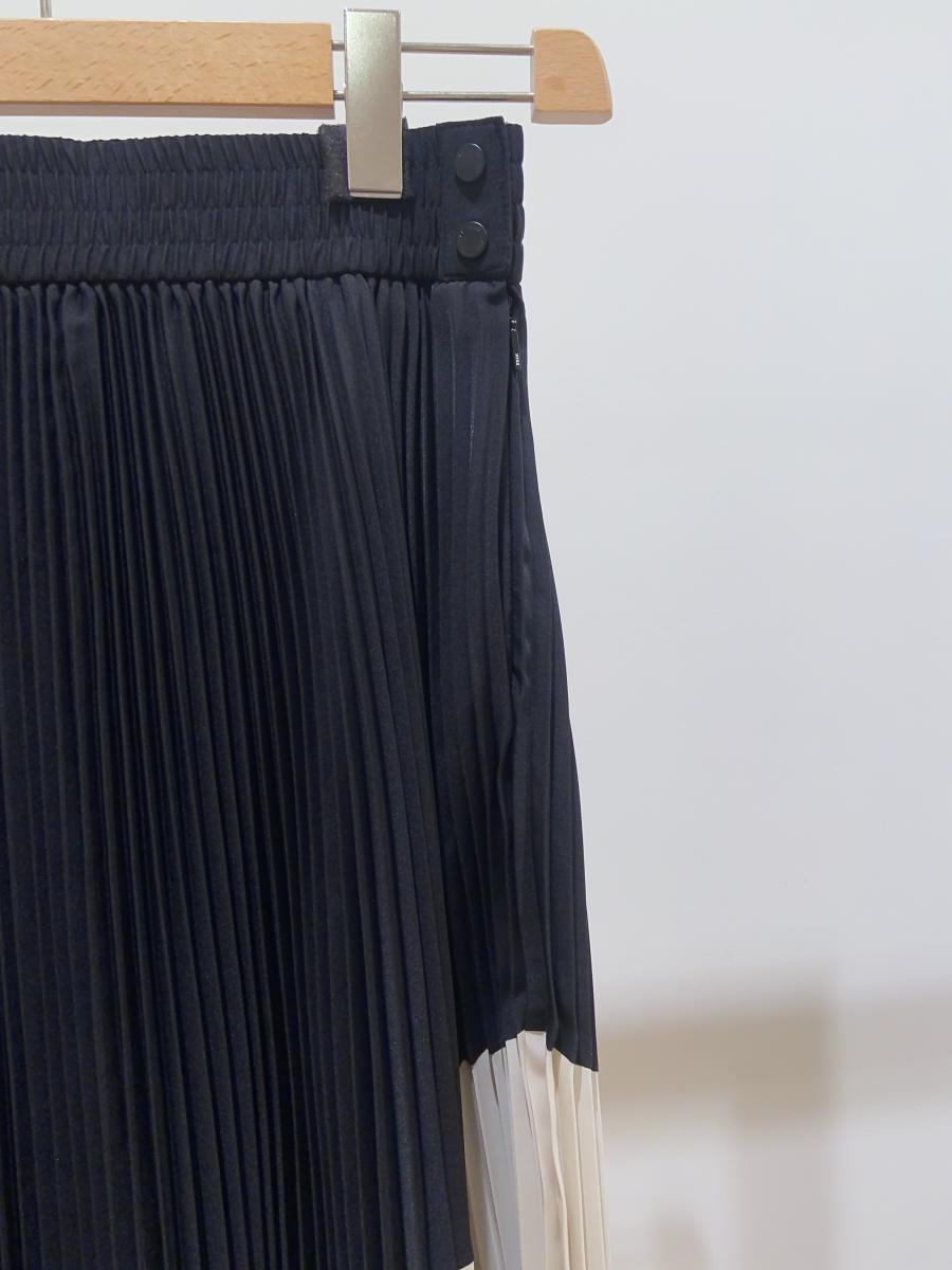 HYKE（ハイク）／TAFFETA PLEATED PANELED SKIRT（14151）