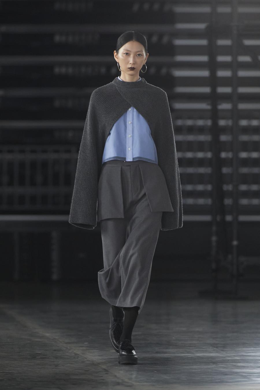 HYKE（ハイク）／ LAYERED OXFORD SHEER SHIRT（15247）