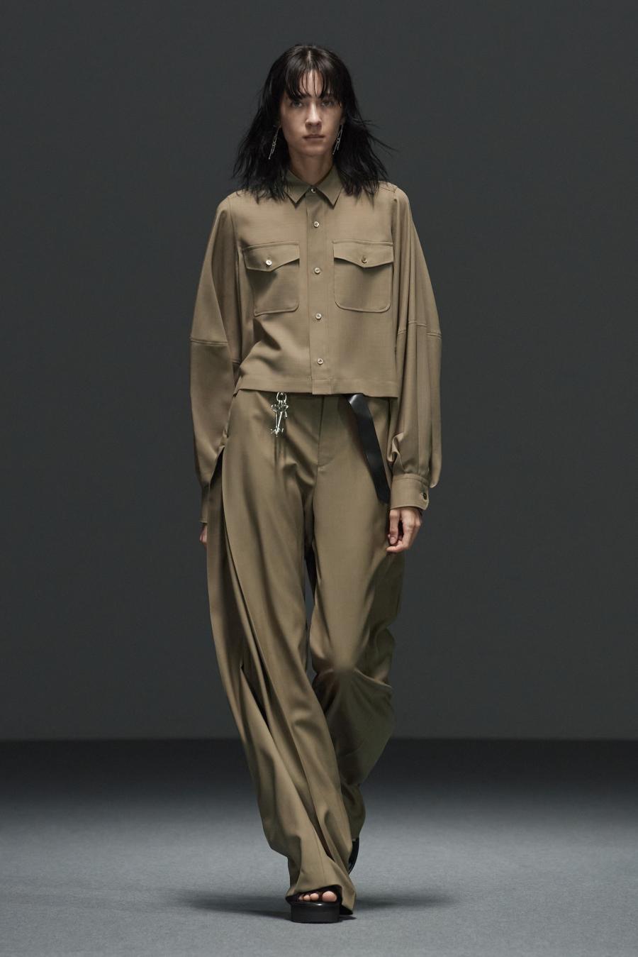 HYKE（ハイク）／T/W VOILE BALLOON SLEEVE CROPPED SHIRT（15257）