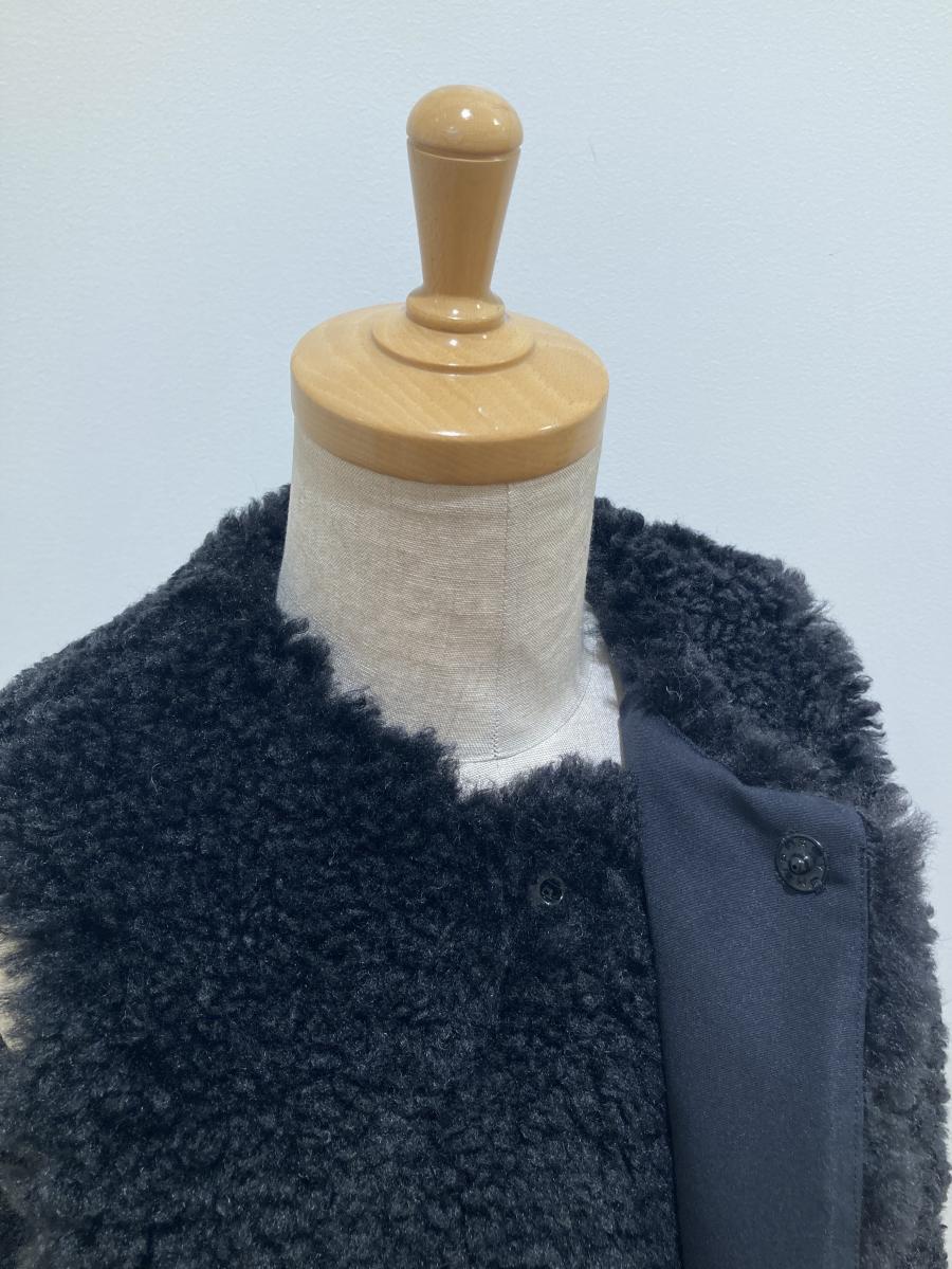 HYKE（ハイク）／ FAUX SHEARLING CROPPED VEST（17524）