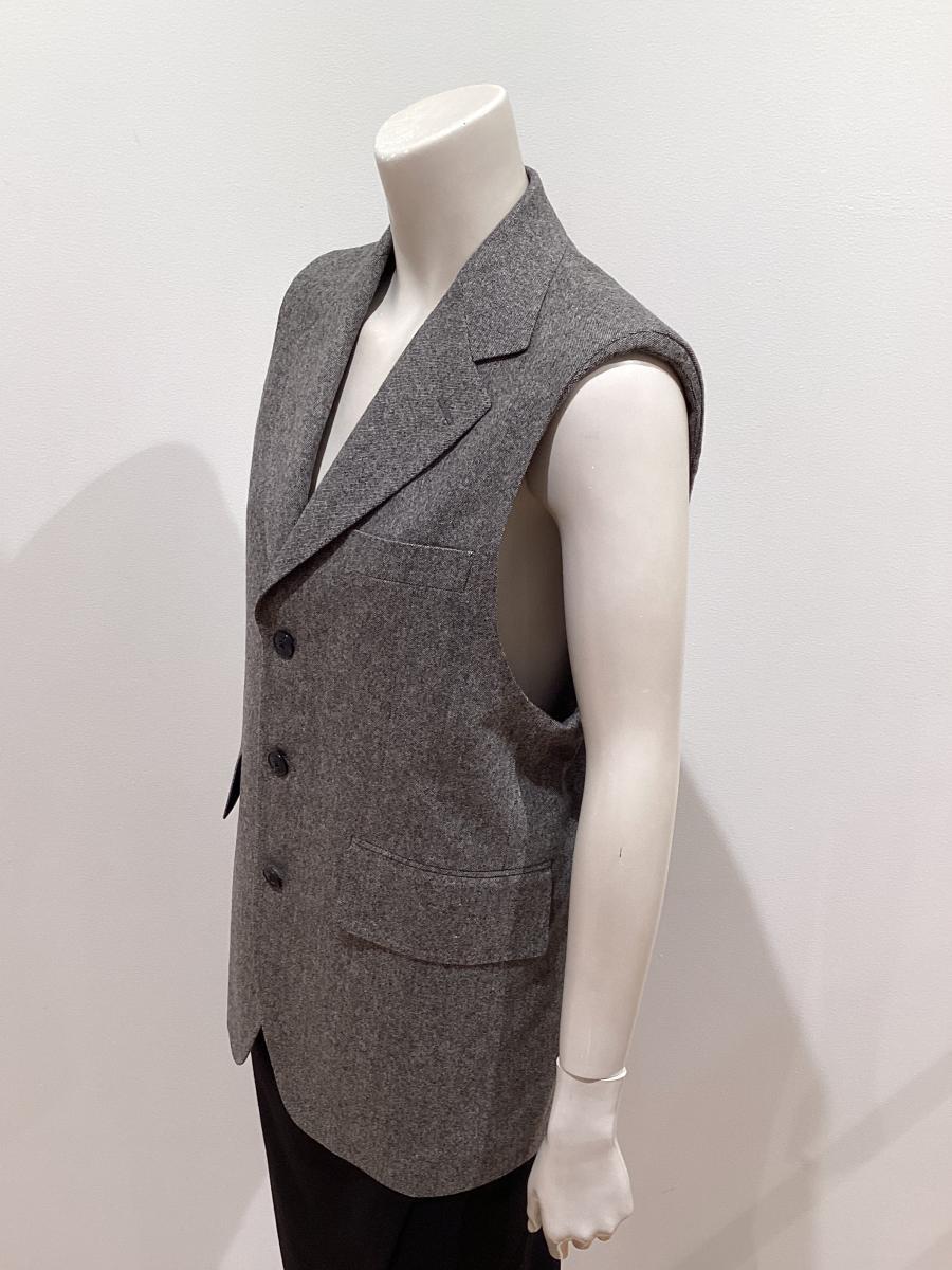 HYKE（ハイク）／TWEED SLEEVELESS BLAZER（17581）