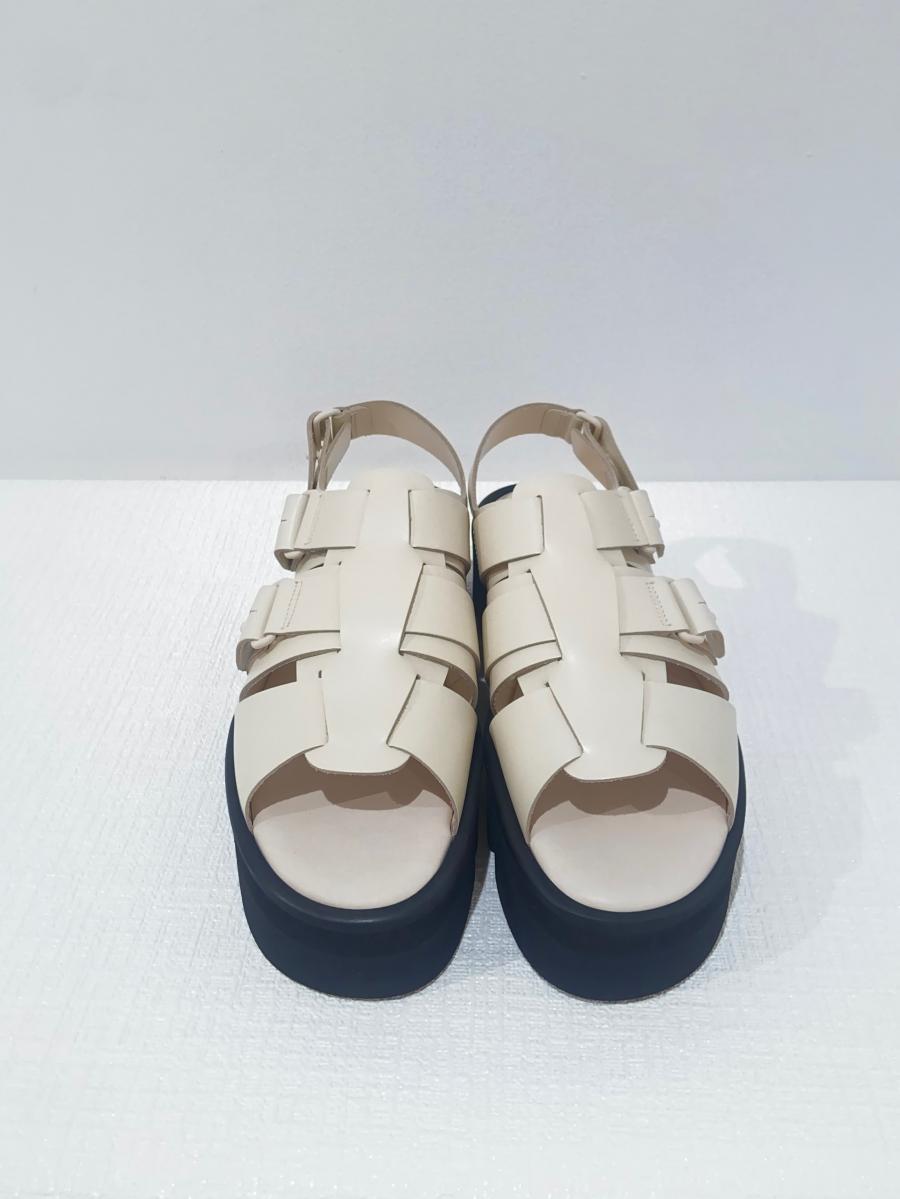 HYKE（ハイク）／ GURKHA SANDALS（19342）
