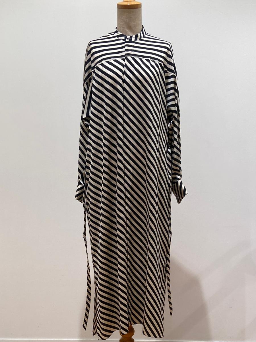 HYKE（ハイク）／STRIPE HAMMER SATIN DRESS（16222） | ワンピース | Foyer Online Store