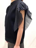 HYKE（ハイク）／ SLEEVELESS PLEATED GUERNSEY KNIT（11424）