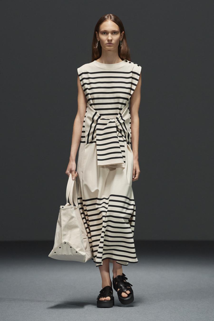 HYKE(ハイク)/TIE-DETAIL BASQUE DRESS(12425) | ワンピース | Foyer Online Store